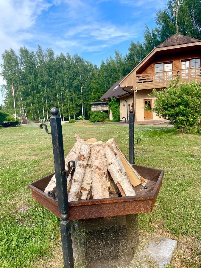 Piejuras Nams Hotel Ķesterciems Екстериор снимка