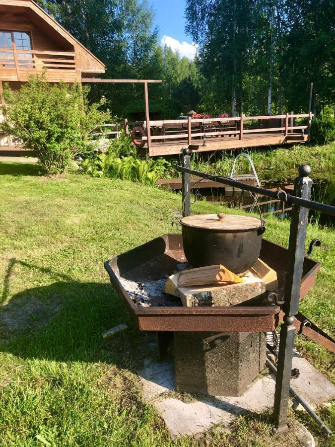 Piejuras Nams Hotel Ķesterciems Екстериор снимка