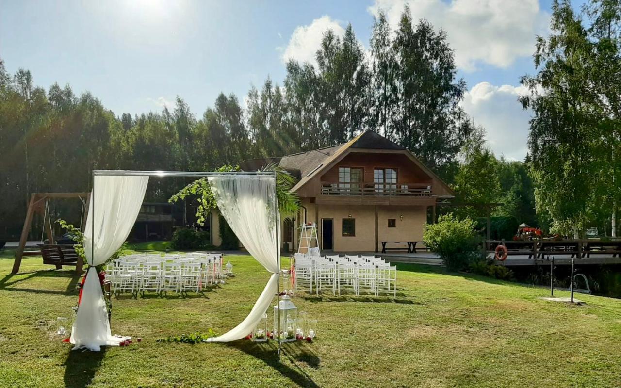 Piejuras Nams Hotel Ķesterciems Екстериор снимка